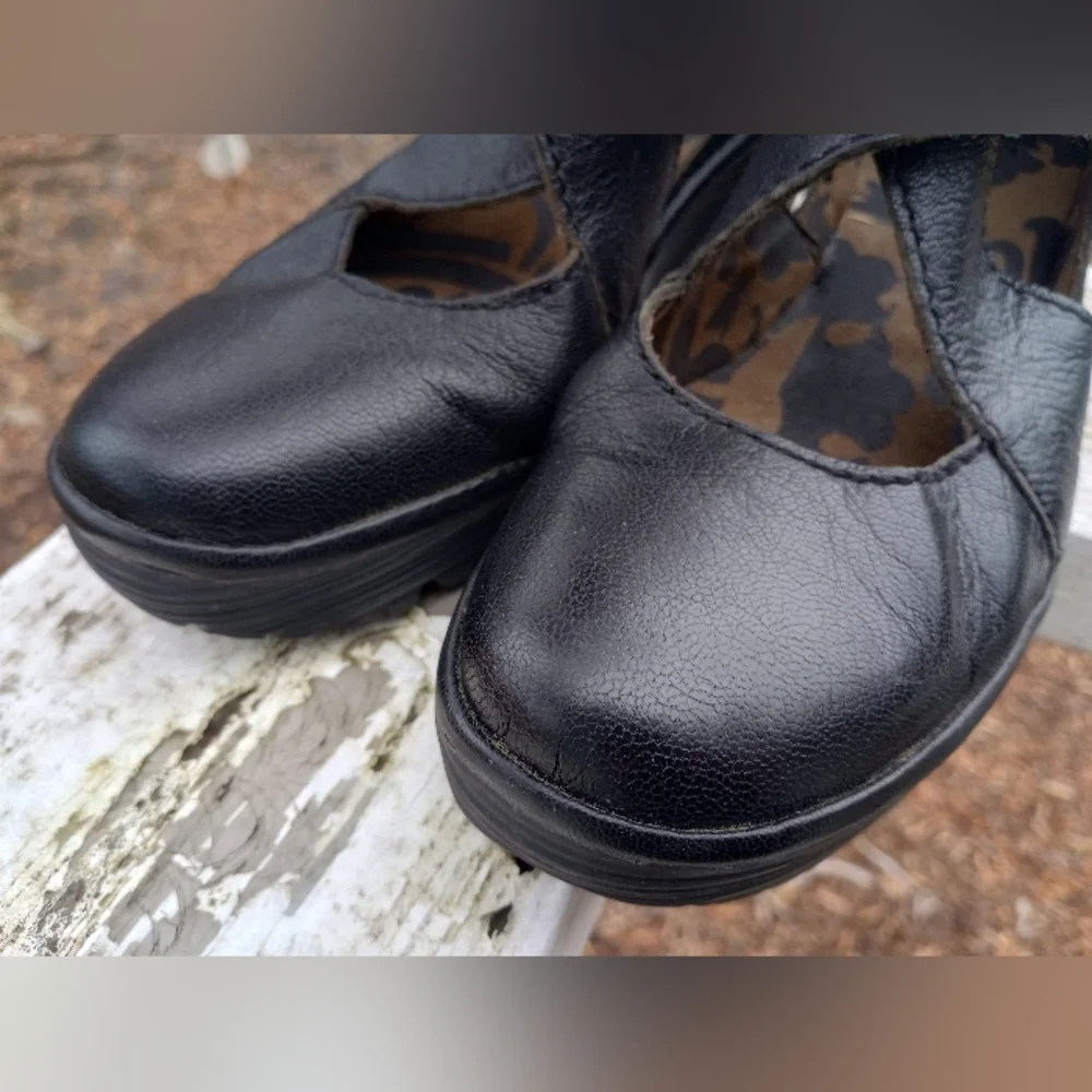 Fly London Mary Jane Style Wedge Black Leather Size 39